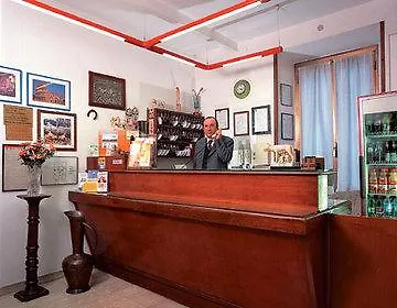 Hotel Marsala Roma Italia