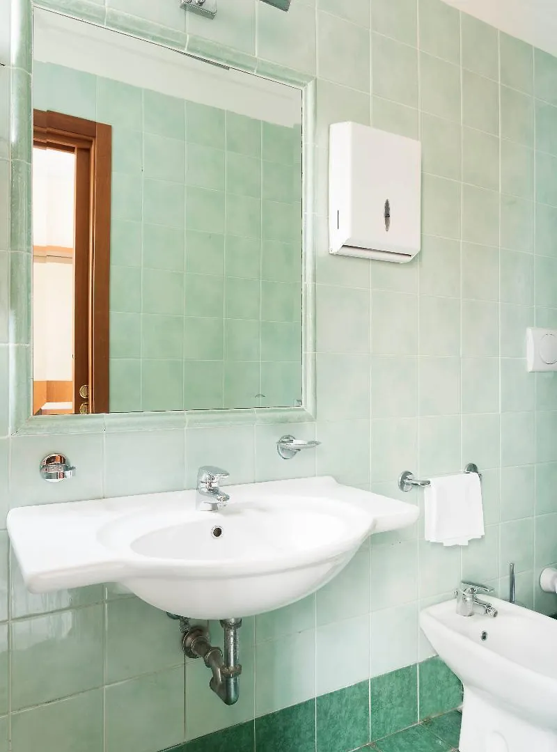 **  Hotel Marsala Roma Italia