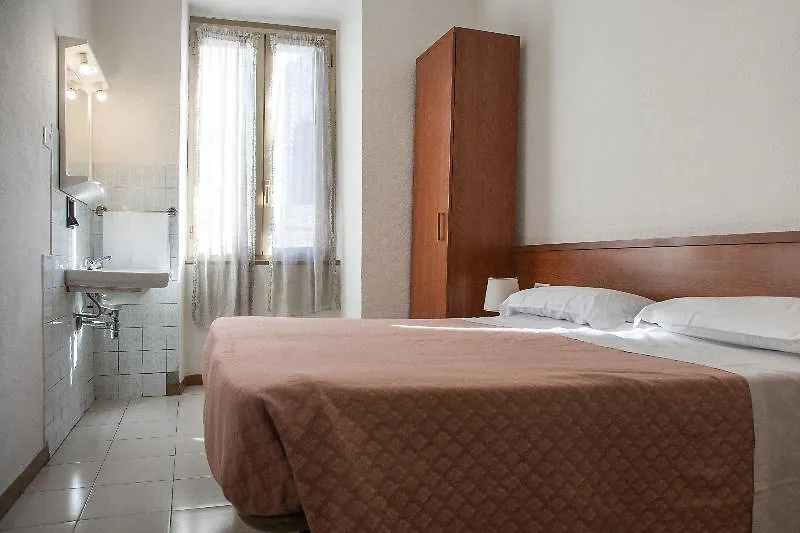 Hotel Marsala Roma 2*,